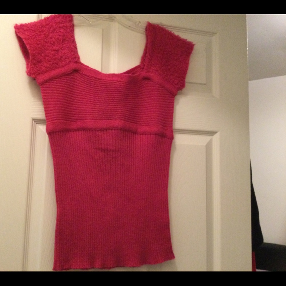 Of the shoulder top